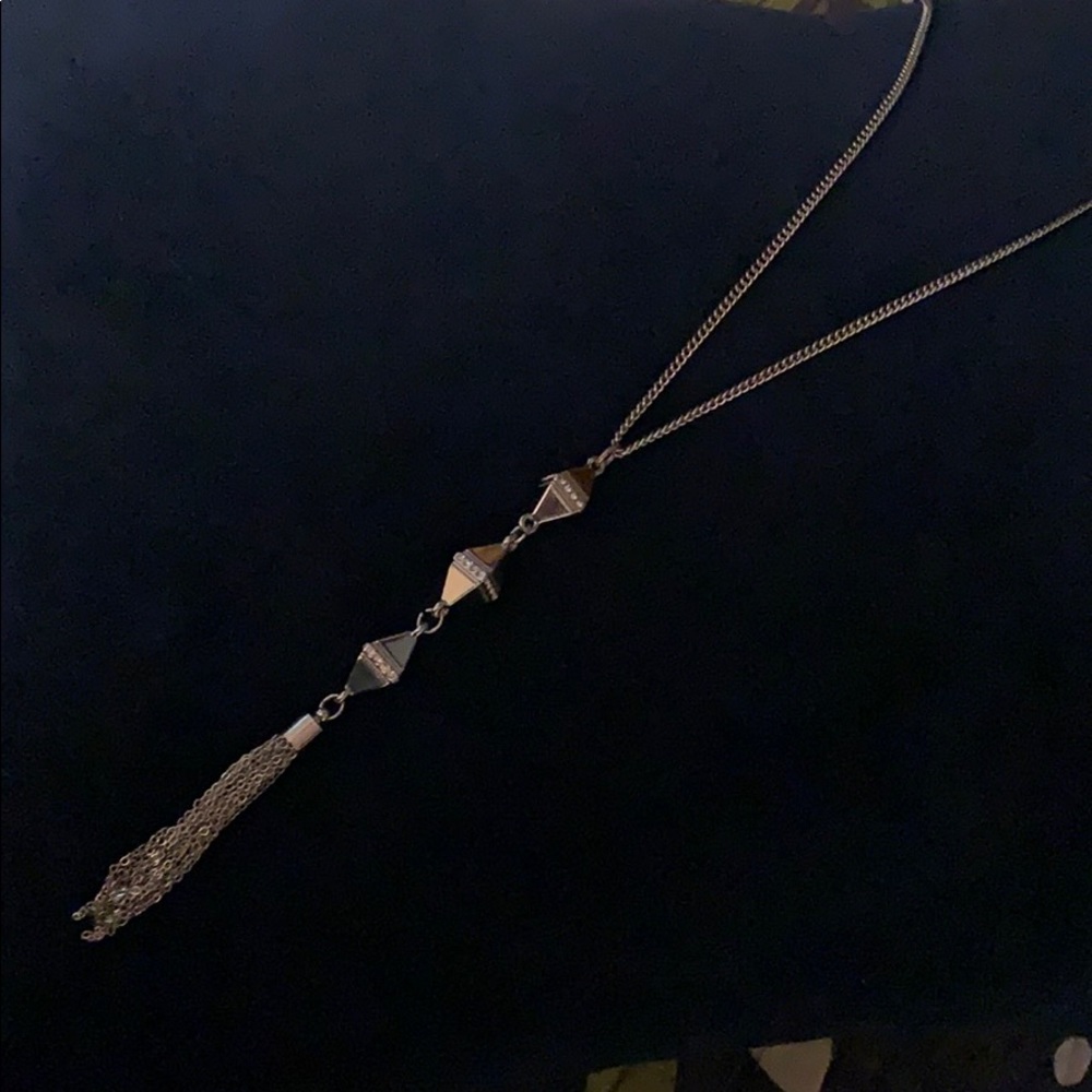 Long accent necklace